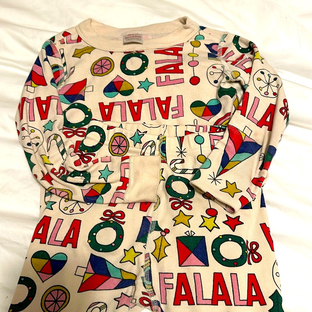 Size 4 Hanna Andersson holiday long sleeve pajamas